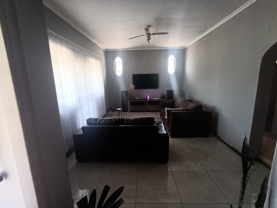 3 Bedroom Property for Sale in Noordhoek Free State